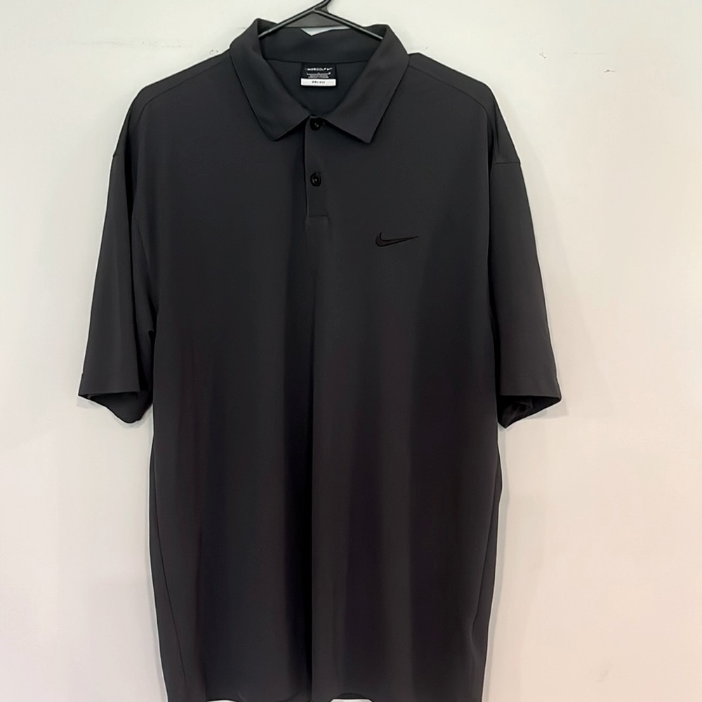 Mens NikeGolf Dri-Fit polo. Medium